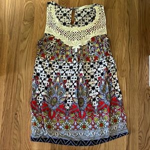 The brand is fun2fun.  The size is S